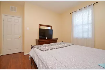 7110 Anaquitas Creek Court, Richmond, TX 77407 - Photo 14