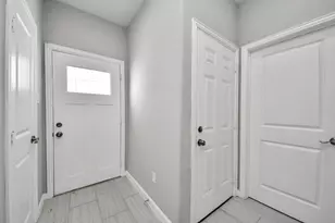 4011 Elmwood St, Houston, TX 77051 - Photo 10