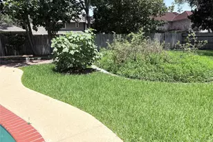 15823 Craighurst Dr, Houston, TX 77059 - Photo 6