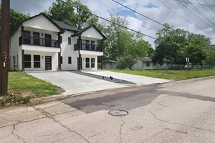 2651 Beaumont Ave, Liberty, TX 77575 - Photo 2