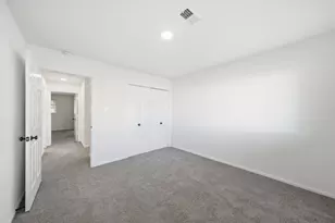 7230 Bayou Forest Dr, Houston, TX 77088 - Photo 22