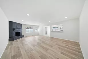 7230 Bayou Forest Dr, Houston, TX 77088 - Photo 10
