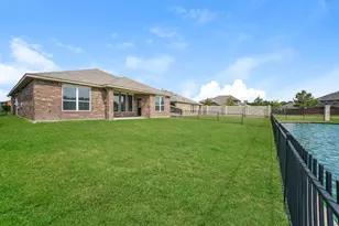 29607 Clover Shore Dr, Spring, TX 77386 - Photo 2
