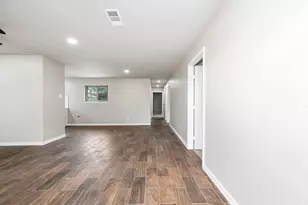 4705 Pine St, Pasadena, TX 77586 - Photo 10