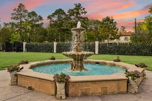 9105 Memorial Dr, Houston, TX 77024 - Photo 2