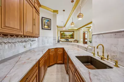 9105 Memorial Drive, Houston, TX 77024 - Photo 12