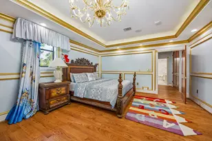 9105 Memorial Dr, Houston, TX 77024 - Photo 24