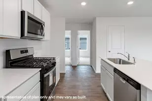 4820 Peanut Butter and Jelly Dr, Houston, TX 77048 - Photo 4