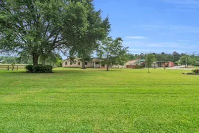 103 Roundabout Lane, Huntsville, TX 77320 - Photo 4