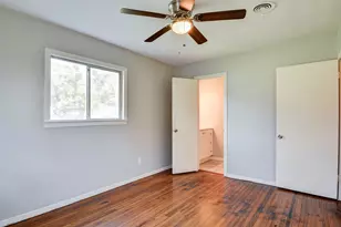 131 Lakewood Dr, Clute, TX 77531 - Photo 12