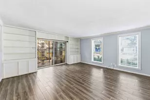 5239 Arboles Dr, Houston, TX 77035 - Photo 10