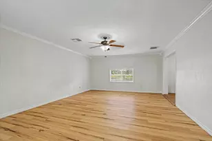 384 Co Rd 2046, Hull, TX 77564 - Photo 14