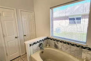 14335 Berrington Dr, Houston, TX 77083 - Photo 14