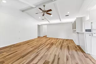 9402 Brig O Doon Cir, Houston, TX 77096 - Photo 16