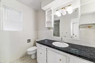 9402 Brig O Doon Cir, Houston, TX 77096 - Photo 26
