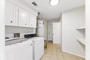 9402 Brig O Doon Cir, Houston, TX 77096 - Photo 28