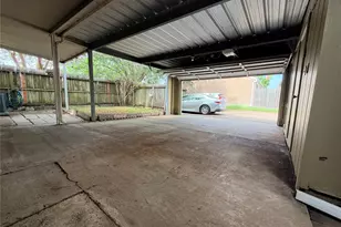 8808 Wilcrest Dr, Houston, TX 77099 - Photo 22