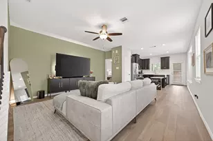 218 Skybranch Ct, Conroe, TX 77304 - Photo 8