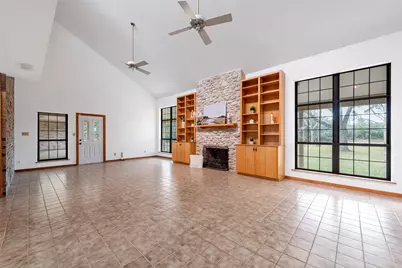 9811 Miner Road, Highlands, TX 77562 - Photo 14