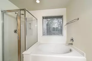 246 W Stedhill Loop Loop, The Woodlands, TX 77384 - Photo 22