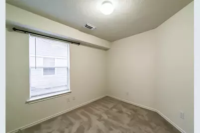 246 W Stedhill Loop Loop, The Woodlands, TX 77384 - Photo 24