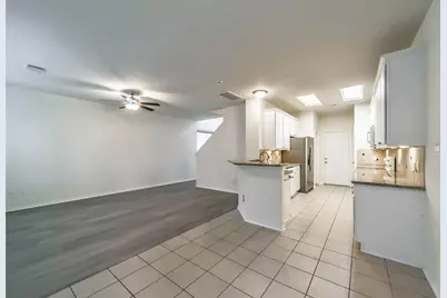246 W Stedhill Loop, The Woodlands, TX 77384 - Photo 12
