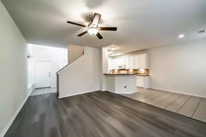 246 W Stedhill Loop, The Woodlands, TX 77384 - Photo 6