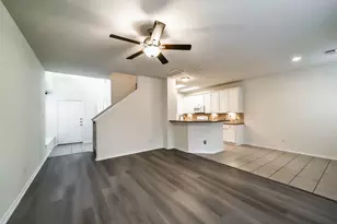 246 W Stedhill Loop, The Woodlands, TX 77384 - Photo 6