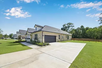 737 Satterwhite Farms Lane, Magnolia, TX 77354 - Photo 2