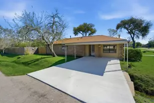 4803 28th St E, Dickinson, TX 77539 - Photo 1
