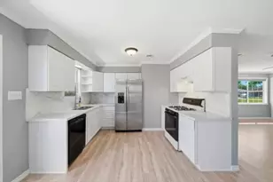 4803 28th St E, Dickinson, TX 77539 - Photo 2