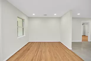 4238 T C Jester Blvd, Houston, TX 77018 - Photo 12