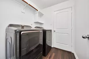 10306 White Fir Villa Ave, Houston, TX 77044 - Photo 8