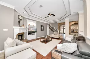 6 E Matisse Meadow Ct, The Woodlands, TX 77382 - Photo 16