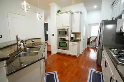 5625 Dolores Place Lane #B, Houston, TX 77057 - Photo 6