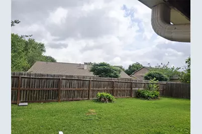 4022 Manordale Drive, Houston, TX 77082 - Photo 2