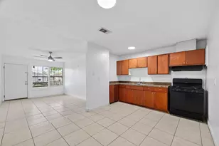 402 Meters St, Houston, TX 77020 - Photo 10