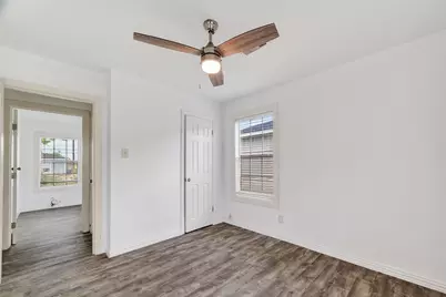 402 Meters Street, Houston, TX 77020 - Photo 18