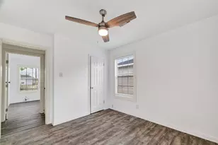402 Meters St, Houston, TX 77020 - Photo 18