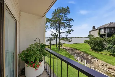 401 Lakeside Lane #113, Houston, TX 77058 - Photo 14