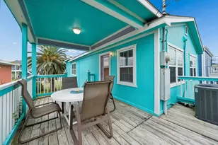 4121 Las Palmas St, Galveston, TX 77554 - Photo 24