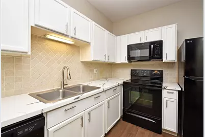 2023 Gentryside Drive #201, Houston, TX 77077 - Photo 2