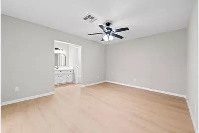 1923 Winding Creek Drive, Pearland, TX 77581 - Photo 14