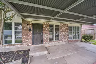 10987 Fairland Dr, Houston, TX 77051 - Photo 8
