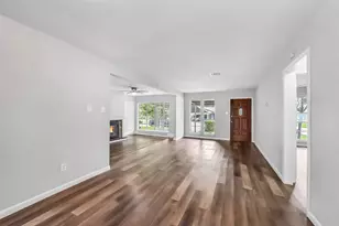 10987 Fairland Dr, Houston, TX 77051 - Photo 14