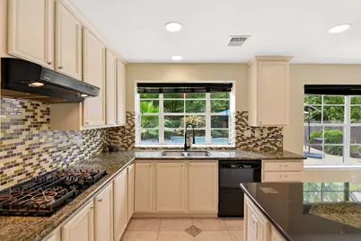 38 Dovewing Place, The Woodlands, TX 77382 - Photo 16