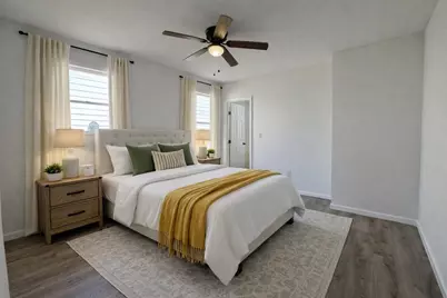 301 E E 3rd Street, Sweeny, TX 77480 - Photo 8