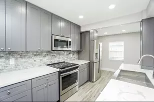 14571 Misty Meadow Ln, Houston, TX 77079 - Photo 6