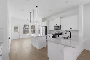 313 Rise Ln, Montgomery, TX 77316 - Photo 8