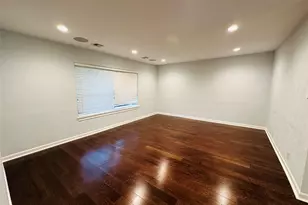 9758 Cedardale Dr, Houston, TX 77055 - Photo 6